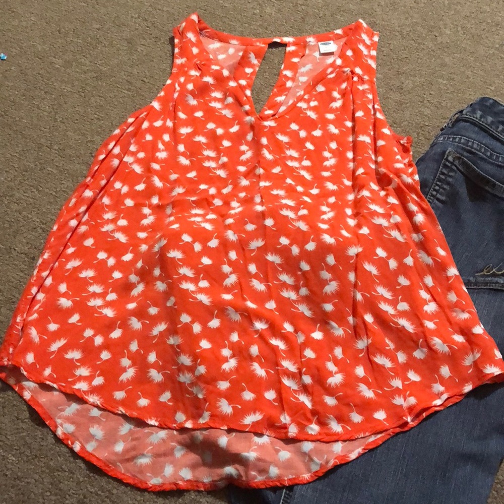 Old Navy top